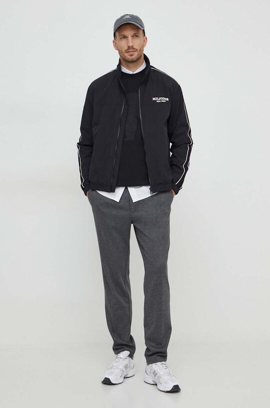 Jakna Tommy Hilfiger MW0MW33728 crna SS24
