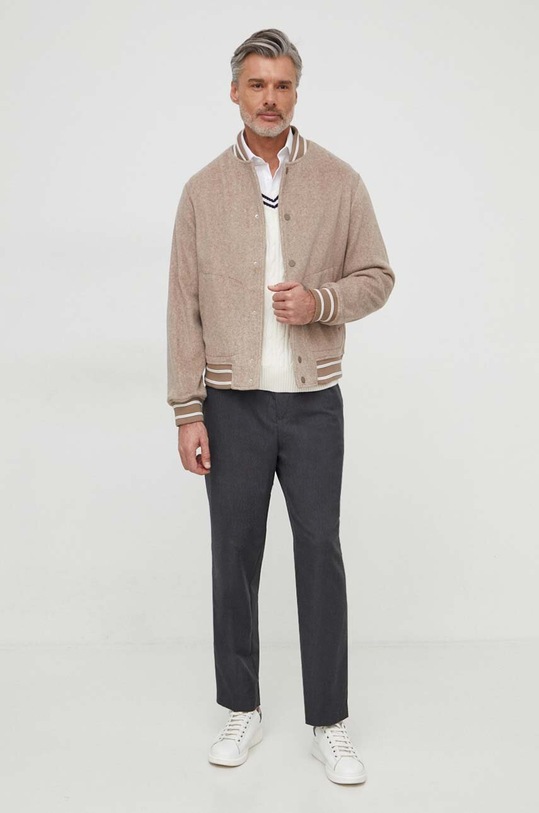 Guess kurtka bomber M4RL39.WFWS2 beżowy SS24