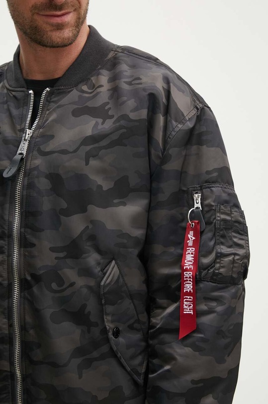 Куртка-бомбер Alpha Industries MA-1 CS Camo 136136C чёрный