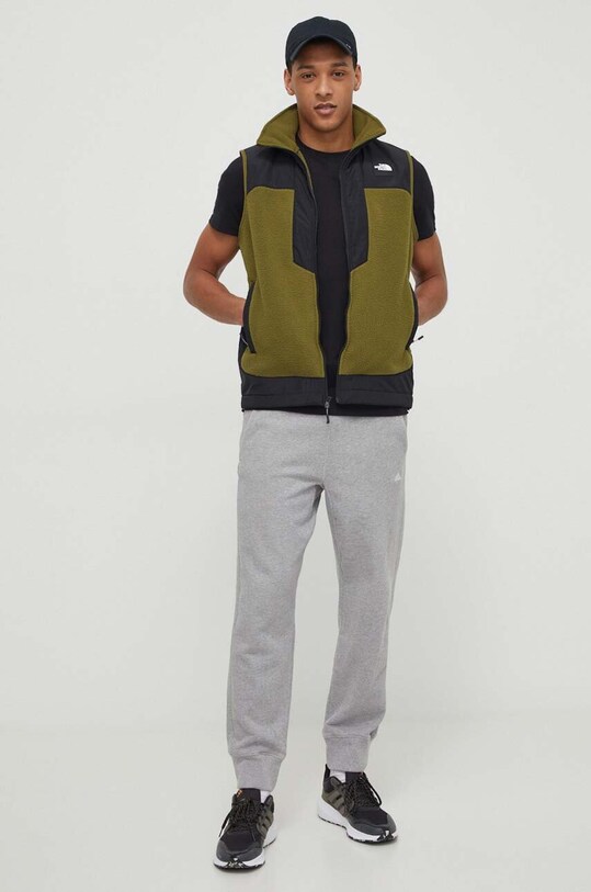 Prsluk The North Face NF0A879KPIB1 zelena SS24