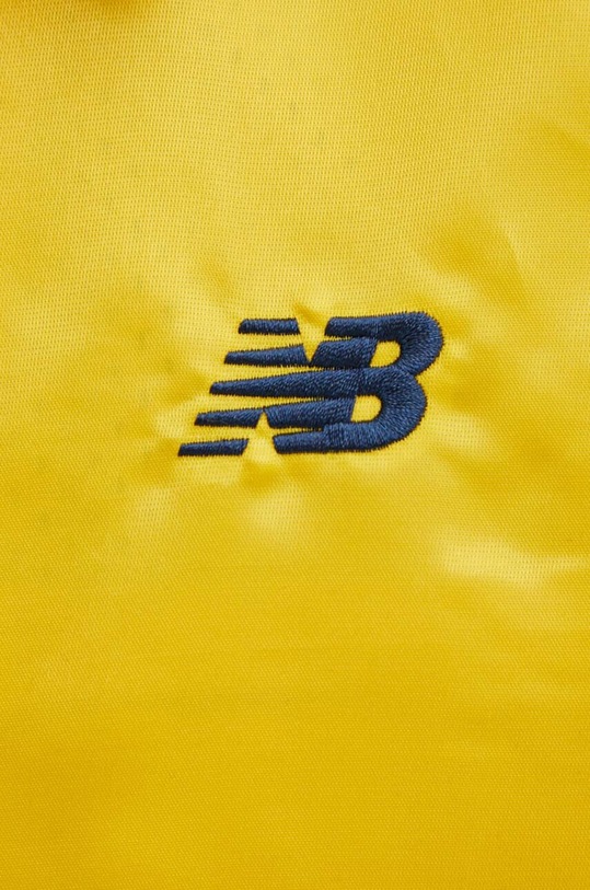 Яке тип риза New Balance MJ41553GGL жълт