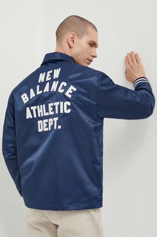 Jakna New Balance bez tople podstave mornarsko plava MJ41553NNY