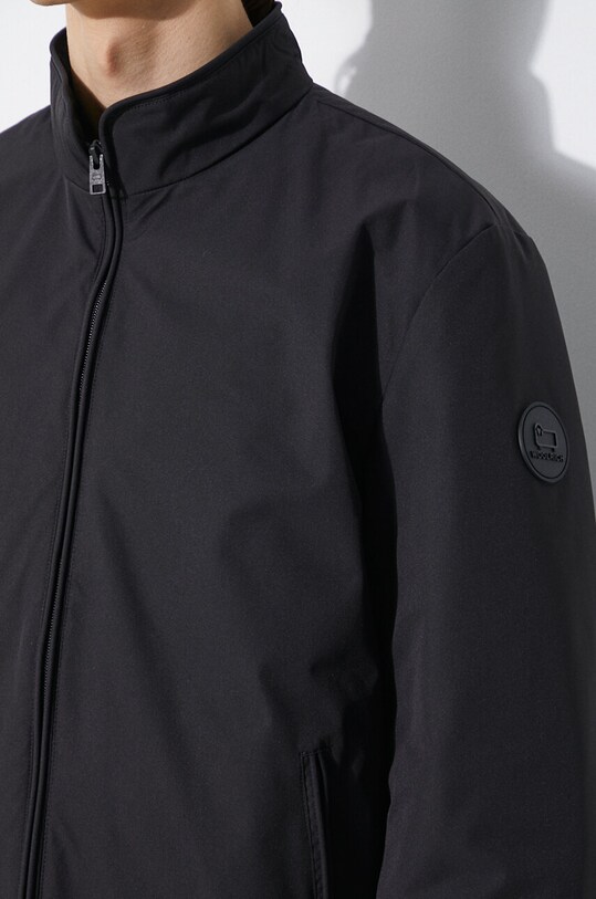 Пухова куртка Woolrich Sailing Two Layers Bomber чорний CFWOOU0692MRUT3280