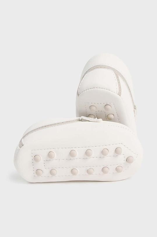 Mayoral Newborn buty niemowlęce beżowy 9732.1H.Newborn.PPYH