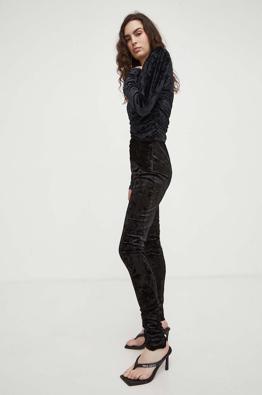 Legíny Gestuz černá 10908513