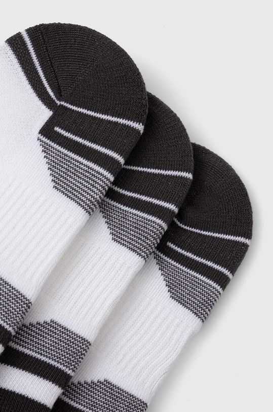 Under Armour skarpetki Performance Tech 3-pack 1379504 biały SS24