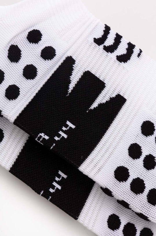 Compressport sosete No Show Socks XU00045B alb SS24
