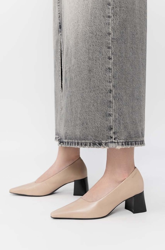Vagabond Shoemakers czółenka skórzane ALTEA 5740.001.09 beżowy