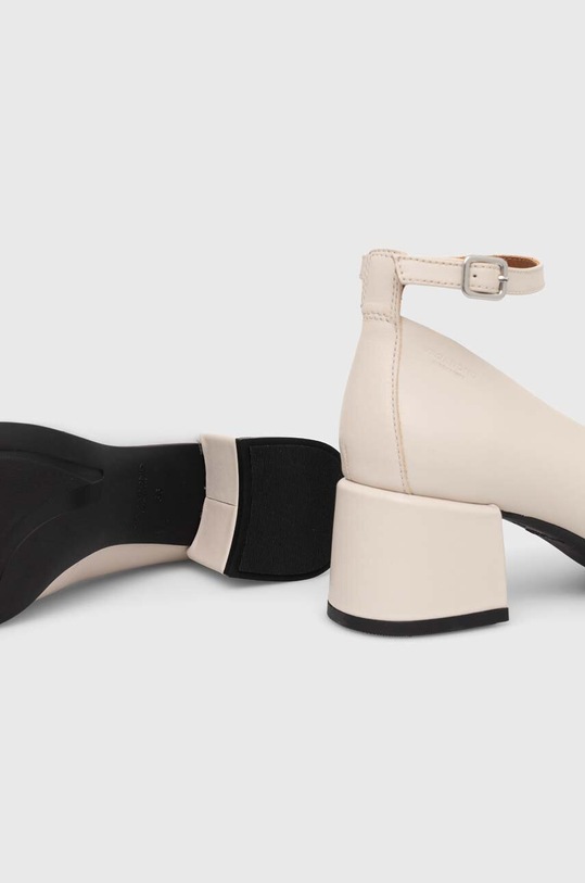Vagabond Shoemakers czółenka skórzane ADISON beżowy 5739.001.02