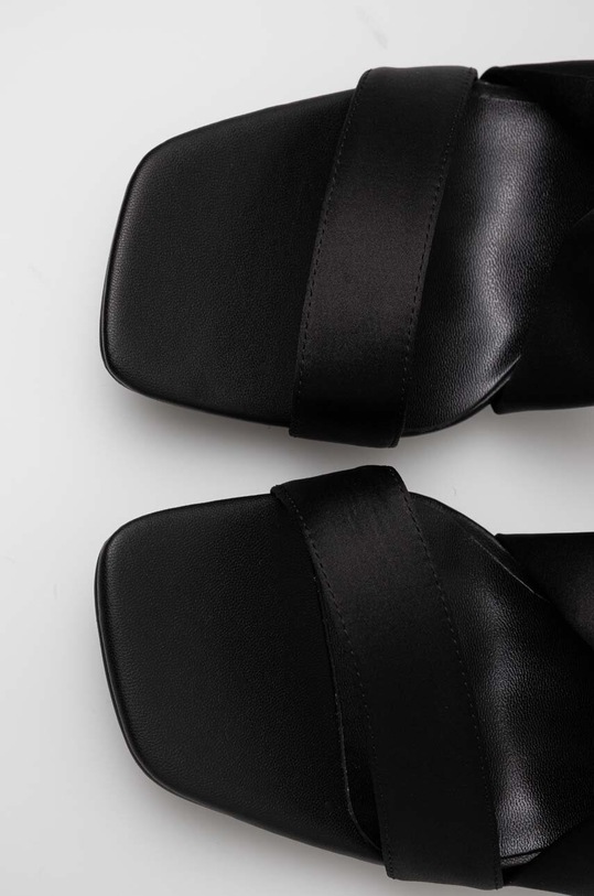 Сандалі Karl Lagerfeld MASQUE KL30714.S00 чорний