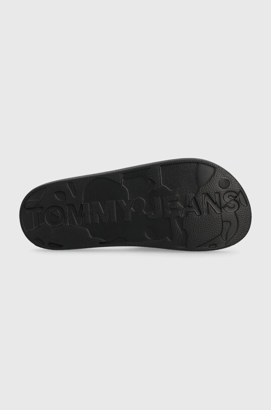 Šľapky Tommy Jeans TJW PRINTED PU POOL SLIDE EN0EN02693 čierna