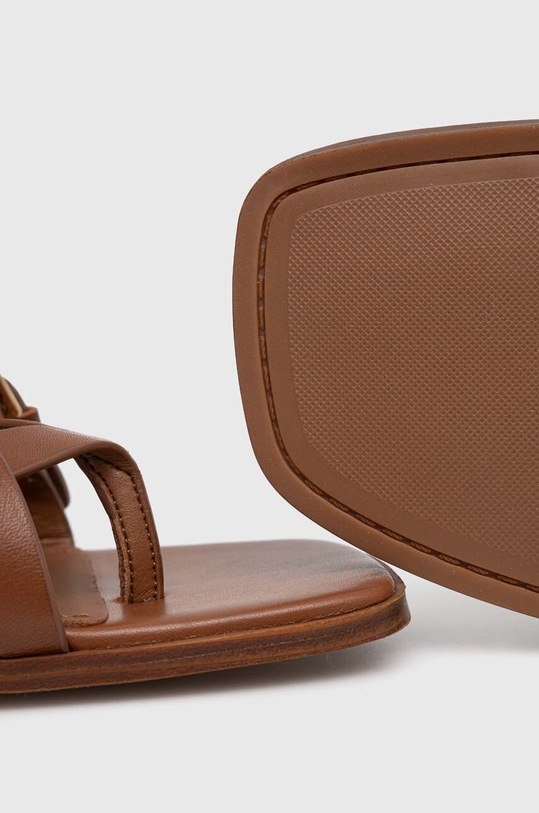 Guess sandały skórzane TAMPER brązowy FLJTAM.LEA03.TAN