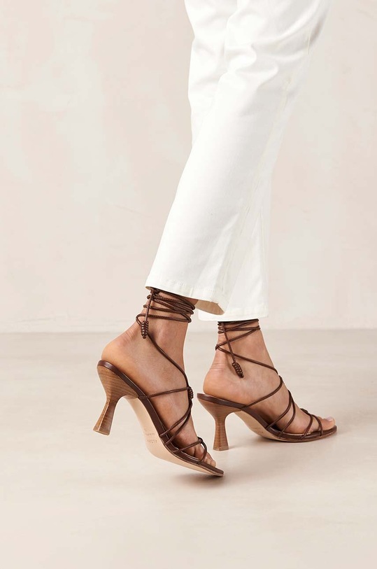 Kožené sandále Alohas Belinda S100214.02