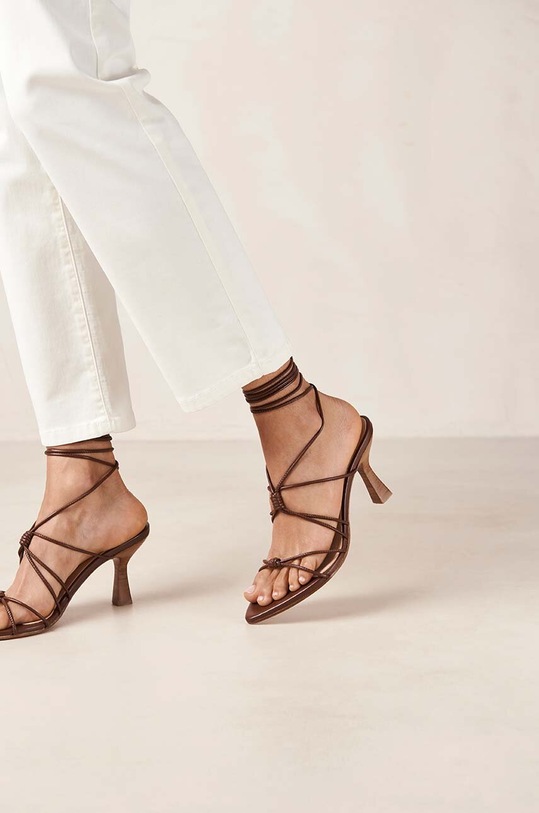 Kožené sandále Alohas Belinda S100214.02