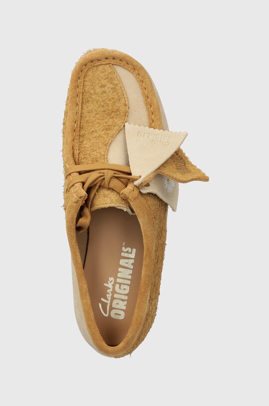 Μοκασίνια σουέτ Clarks Originals Wallabee καφέ 26176524