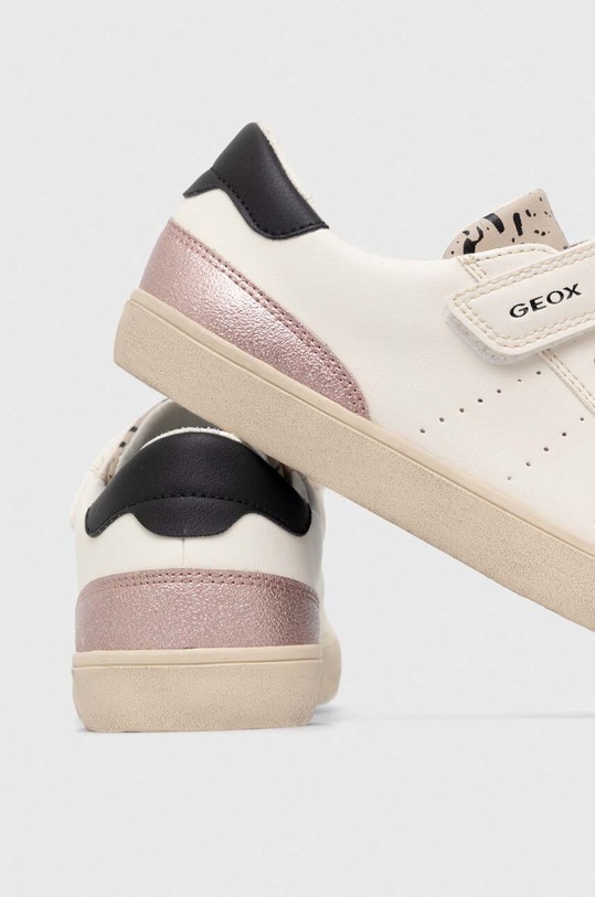 Dziewczynka Geox sneakersy dziecięce J454ND.0BCQD.28.35 beżowy