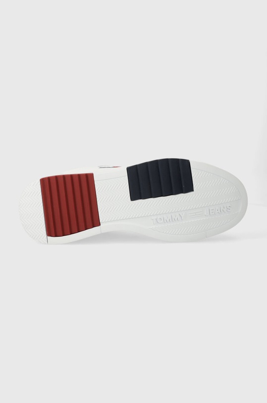 Sneakers boty Tommy Jeans TJM RETRO ESS EM0EM01397 bílá