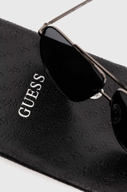 Guess napszemüveg fekete GF0239.08A