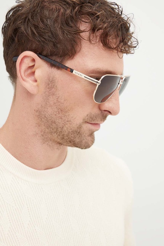 Guess okulary przeciwsłoneczne GF0245.32N złoty