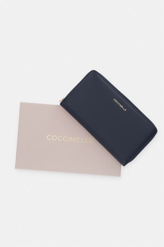 Kožená peňaženka Coccinelle E2.MW5.11.32.01 tmavomodrá