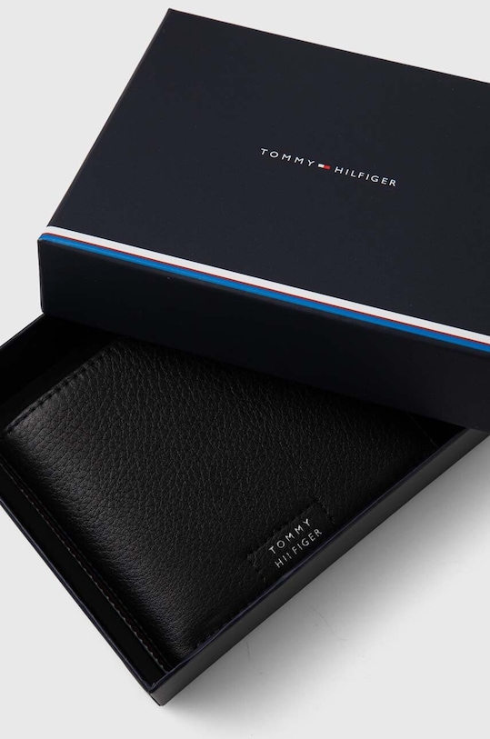 Δερμάτινο πορτοφόλι Tommy Hilfiger μαύρο AM0AM12188