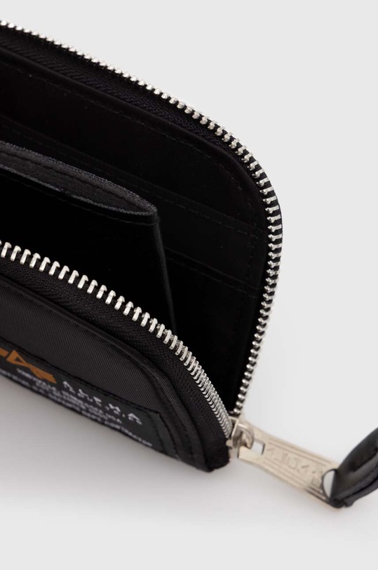 Peňaženka Alpha Industries Label Wallet čierna 108957