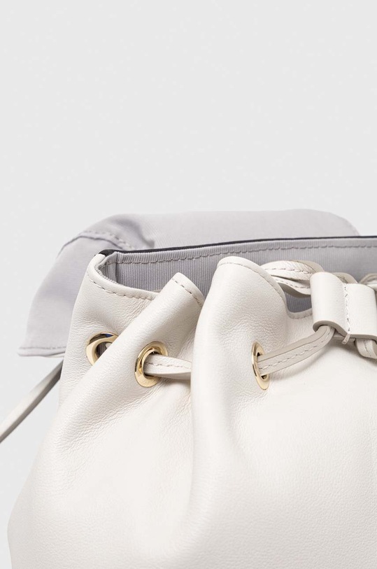 Furla plecak skórzany Flow biały WB01084.BX2045.1704S