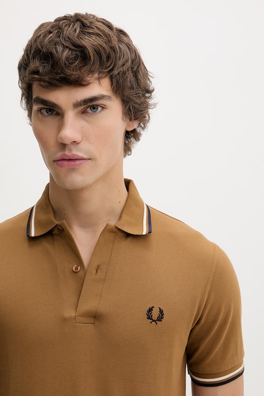 Fred Perry polo bawełniane Twin Tipped Shirt brązowy M12.V46