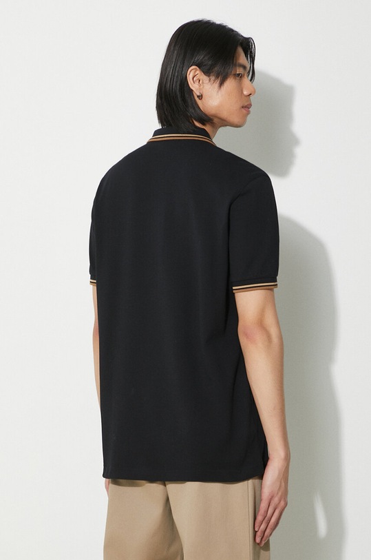 Ρούχα Βαμβακερό μπλουζάκι πόλο Fred Perry Twin Tipped Shirt M3600.U97 μαύρο