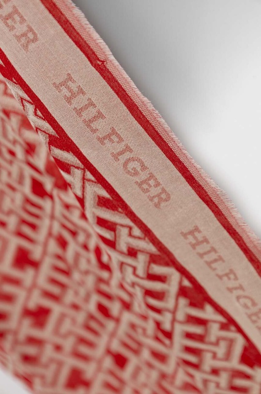 Tommy Hilfiger szal AW0AW15794 czerwony SS24