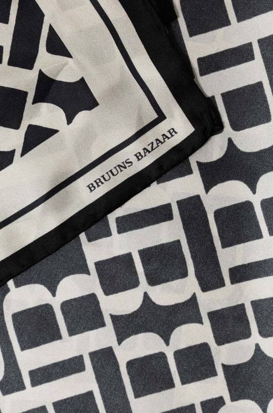 Bruuns Bazaar chusta jedwabna BBW4013 czarny SS24