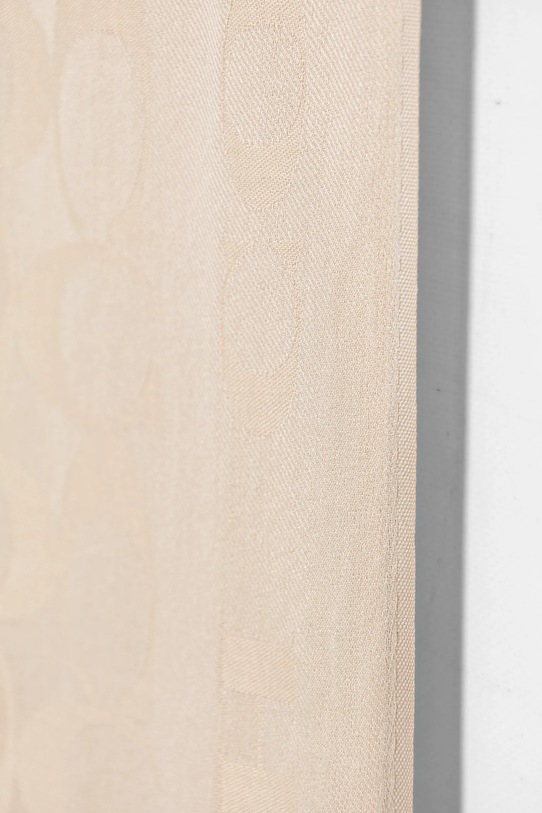 Coach szalik z domieszką jedwabiu 29CB690 beżowy AW25