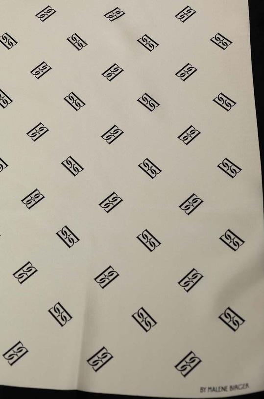 Hodvábna šatka By Malene Birger Q70130016 béžová SS24