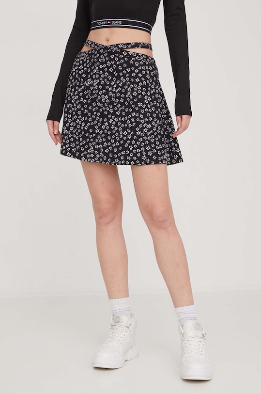 Tommy Jeans fustă flori negru DW0DW17438