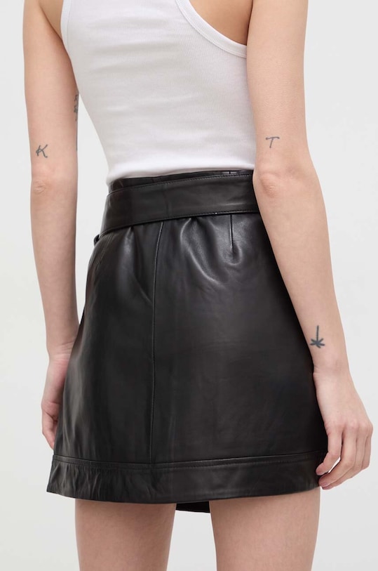 Oblačila Usnjeno krilo Gestuz 10908969 črna