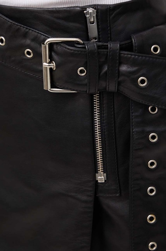 Usnjeno krilo Gestuz 10908969 črna