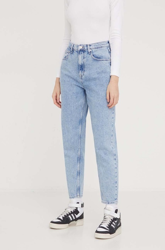 Kavbojke Tommy Jeans Prijazno od planeta modra DW0DW17703