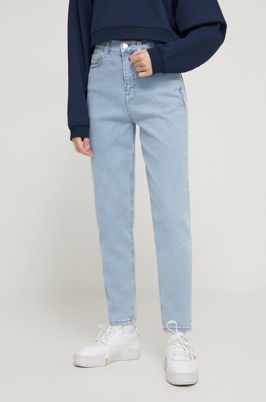 Rifle Tommy Jeans Mom modrá DW0DW17627