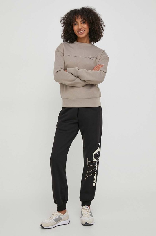 Tepláky Calvin Klein Jeans J20J222606 čierna SS24