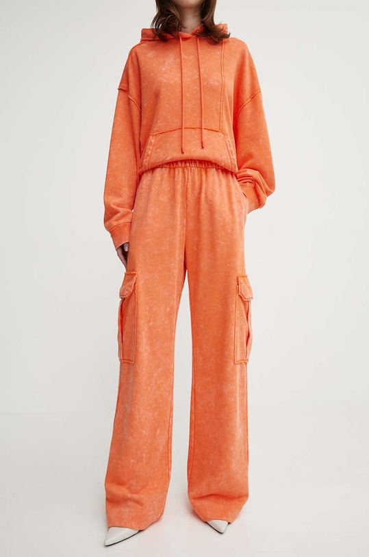 Stine Goya pantaloni de trening portocaliu SG5383