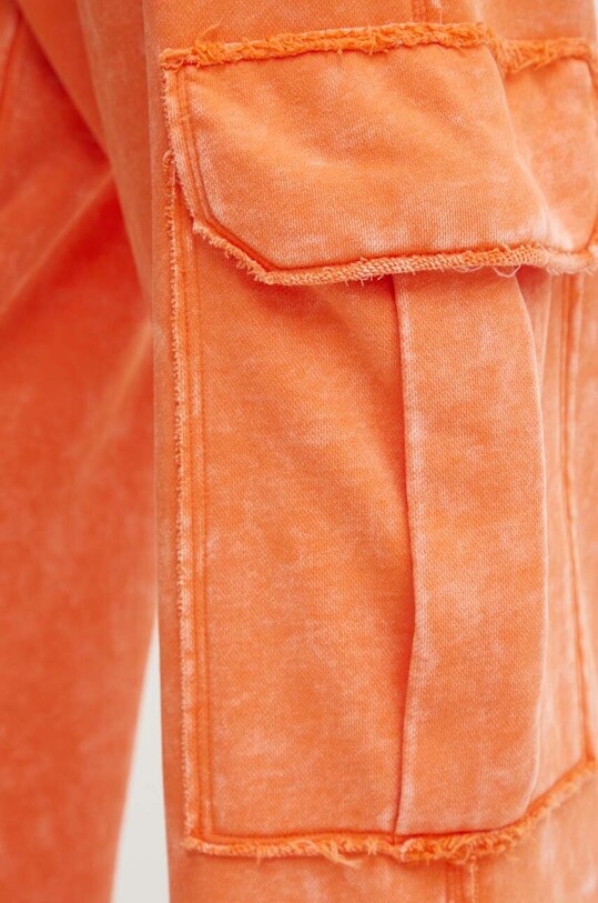 Stine Goya pantaloni de trening SG5383 portocaliu