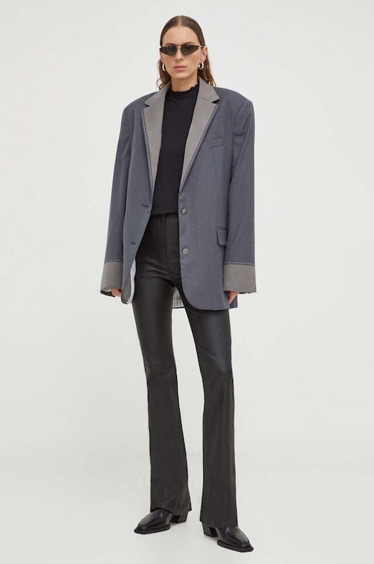 Kožne hlače Remain 501079100 crna SS24