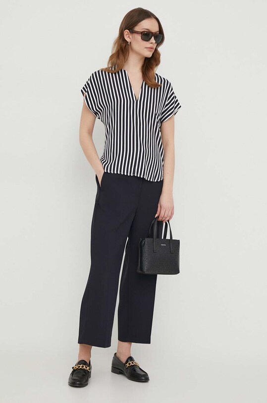 Tommy Hilfiger spodnie WW0WW41908 granatowy SS24