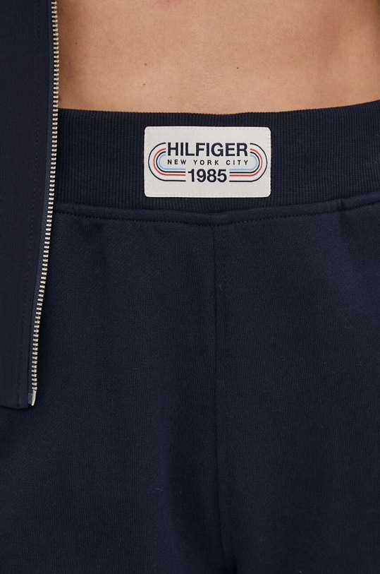 Bavlněné tepláky Tommy Hilfiger námořnická modř WW0WW42471