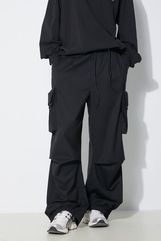 Штани з домішкою вовни Y-3 Refined Woven Cargo IN4373 чорний SS24