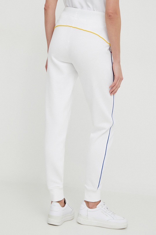 Odzież United Colors of Benetton spodnie dresowe bawełniane 3J68DF010 biały