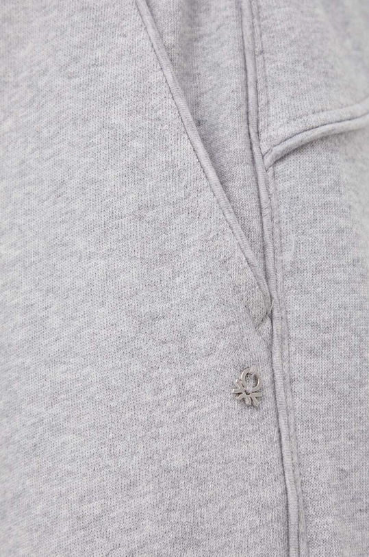 United Colors of Benetton spodnie dresowe bawełniane szary 3J68DF010