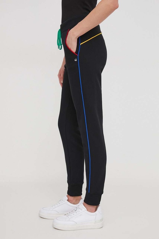 United Colors of Benetton spodnie dresowe bawełniane bawełna czarny 3J68DF010