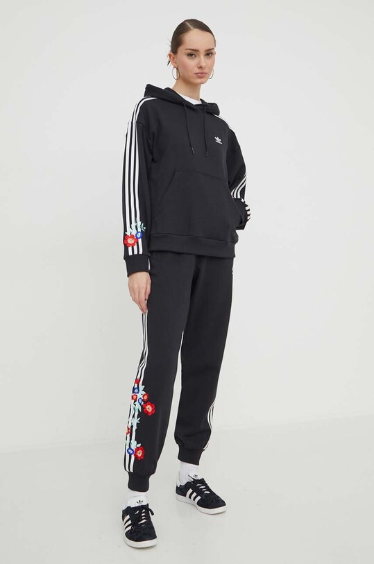 Памучен спортен панталон adidas Originals IU2514 черен SS24