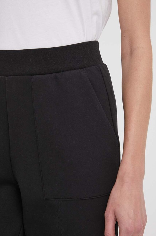 Sisley spodnie dresowe czarny 4YL9LF04J